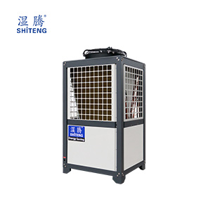 ������{������C�M